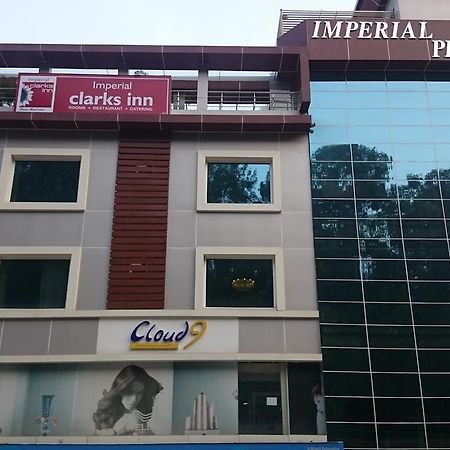 Imperial Clarks Inn Dehradun Ngoại thất bức ảnh