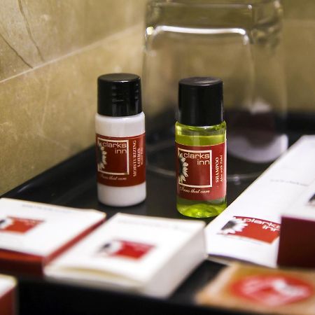 Imperial Clarks Inn Dehradun Ngoại thất bức ảnh