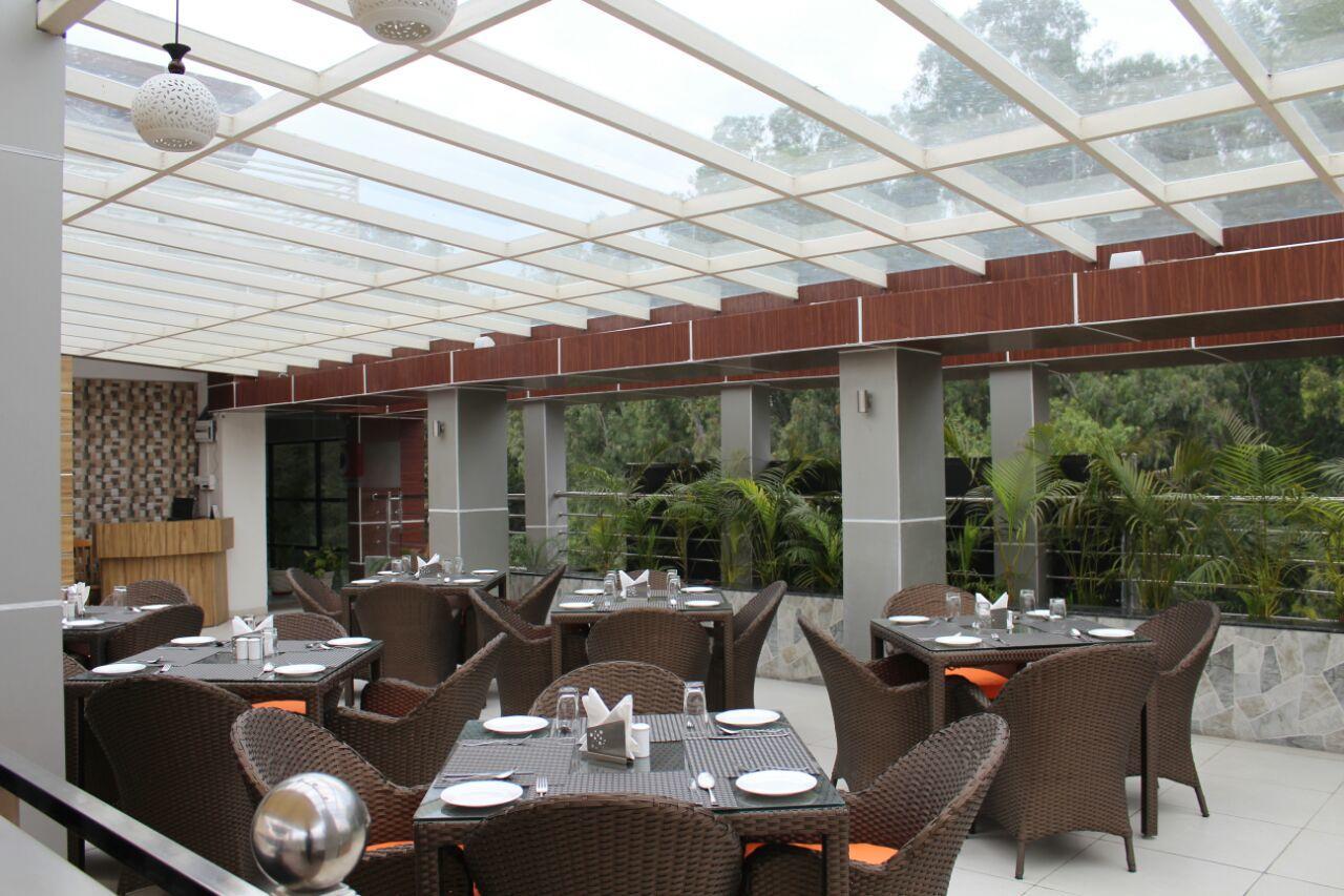 Imperial Clarks Inn Dehradun Ngoại thất bức ảnh