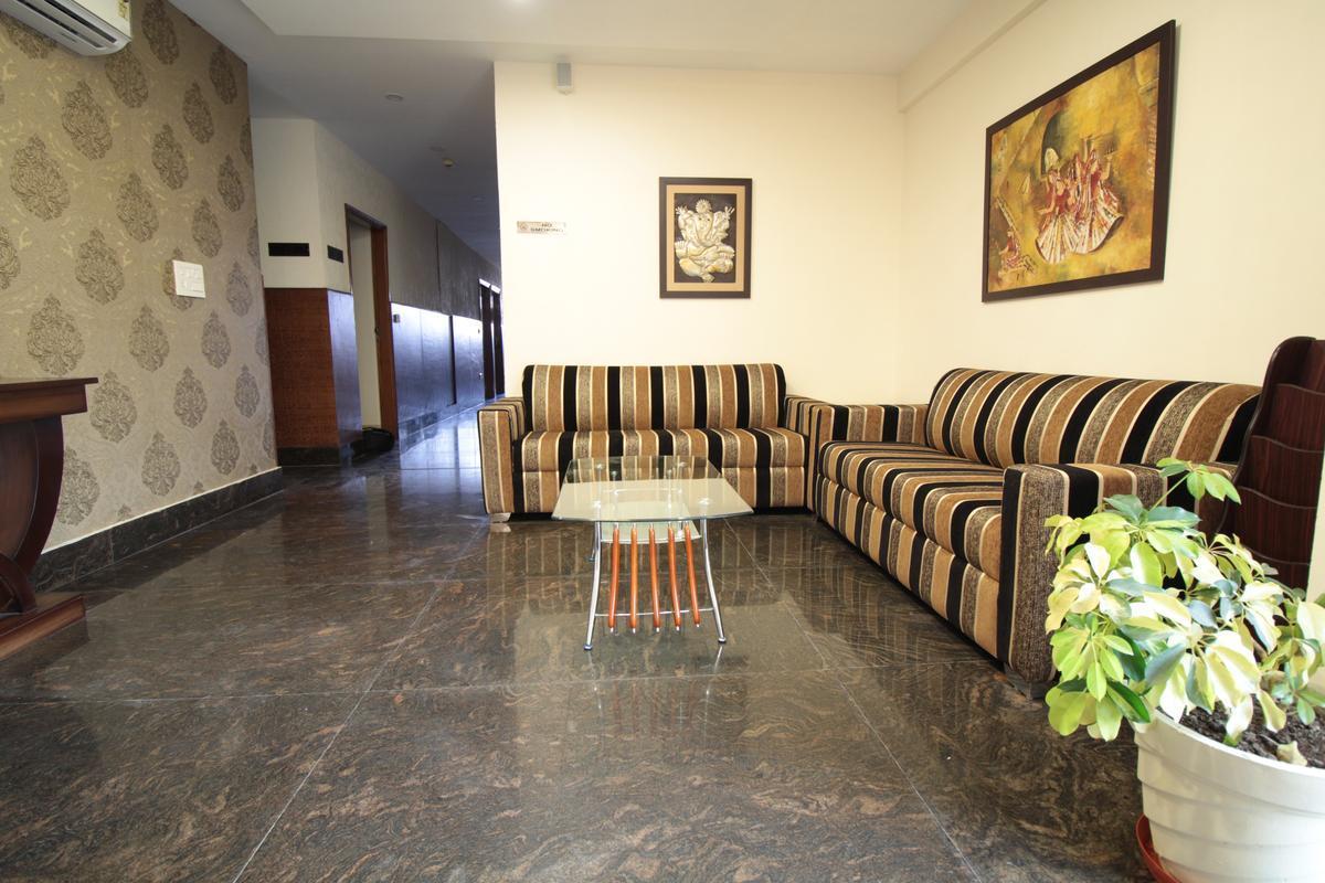 Imperial Clarks Inn Dehradun Ngoại thất bức ảnh